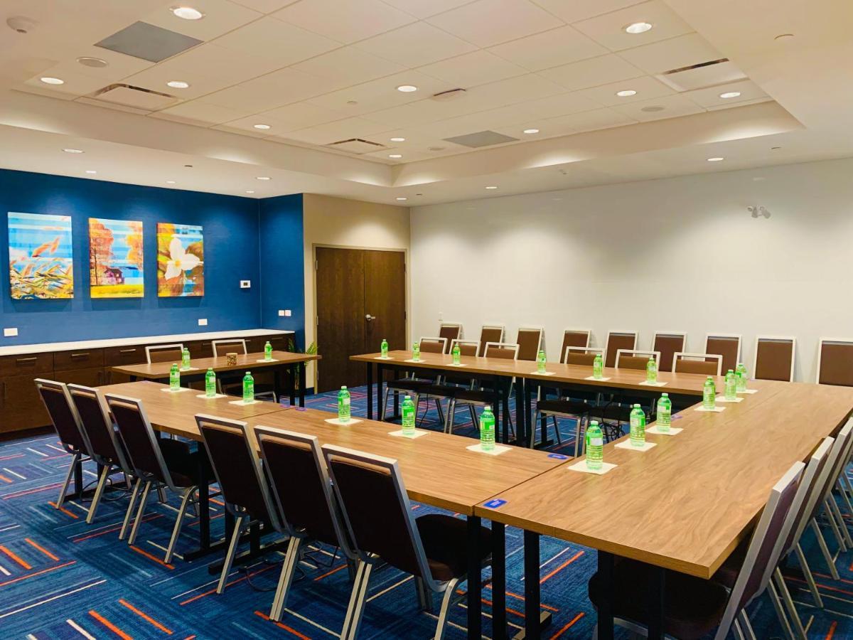 Hampton Inn By Hilton Port Hope Cobourg Екстериор снимка